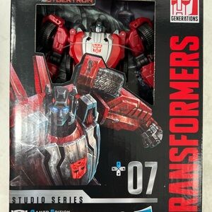 Transformers Hasbro WFC Studio Series Deluxe Class Gamer Edition Sideswipe!